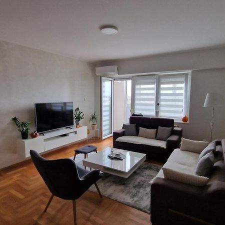 Lux Apartman Ava Кикинда Экстерьер фото