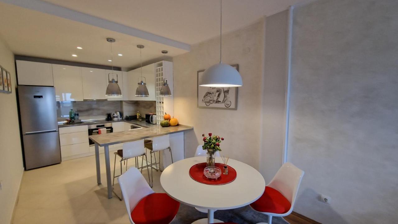 Lux Apartman Ava Кикинда Экстерьер фото