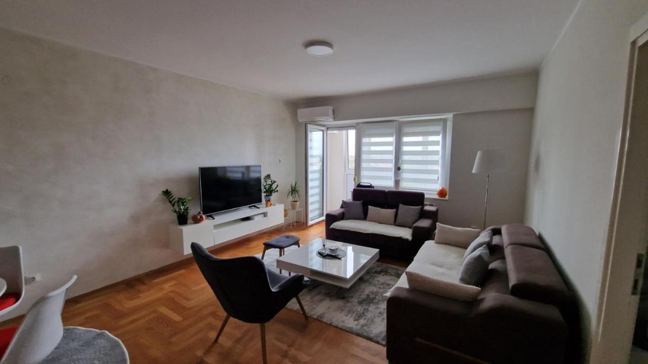 Lux Apartman Ava Кикинда Экстерьер фото